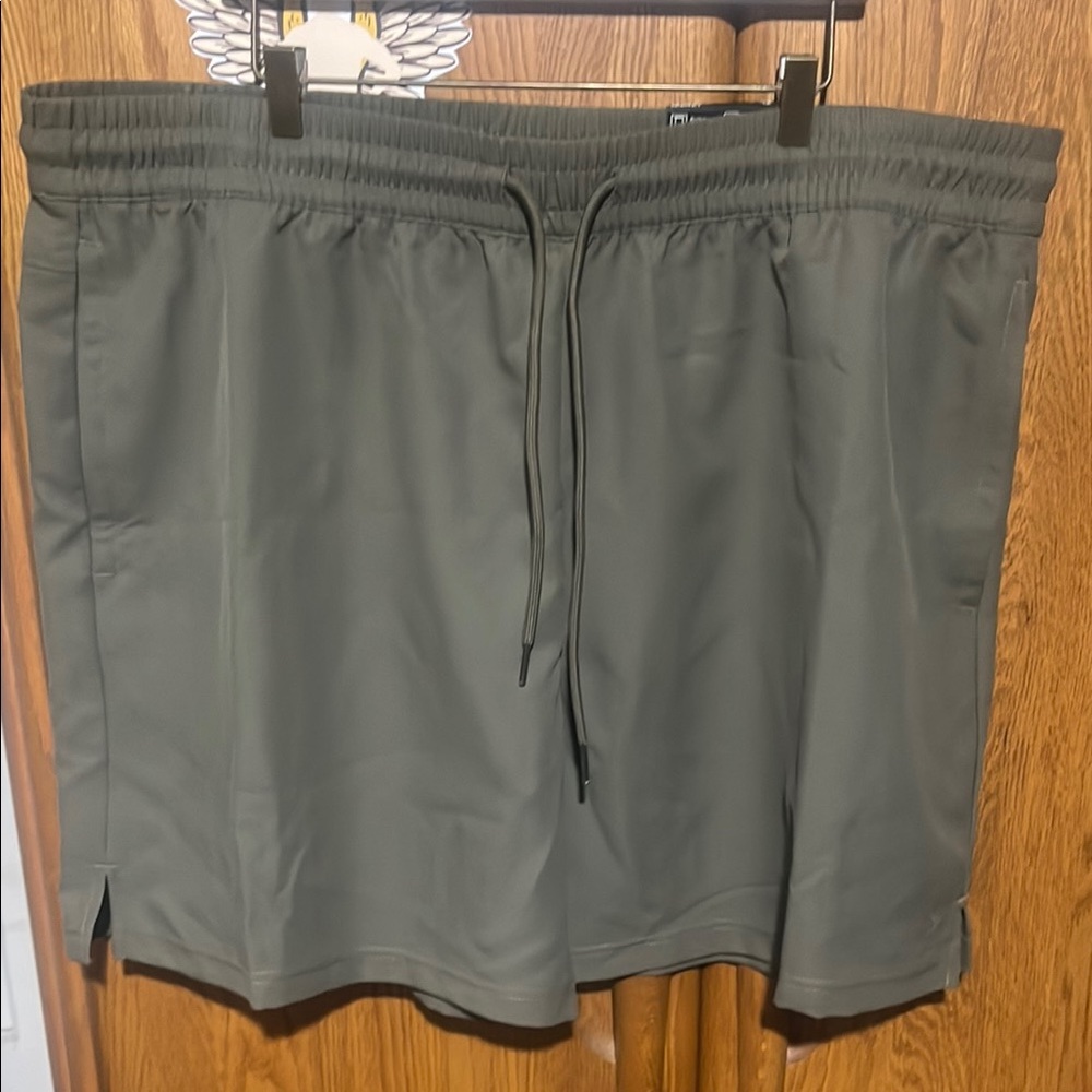 Men's Green Shorts